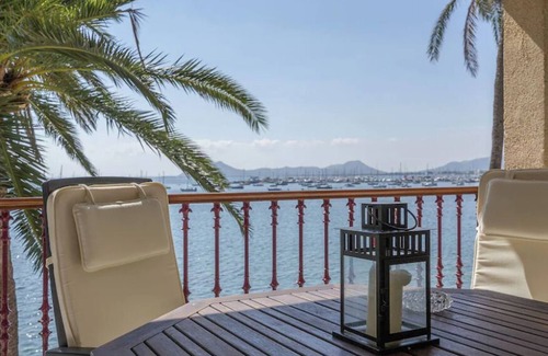 Puerto de Pollensa Apartment | Beautiful two-bedroom apartment on the seafront