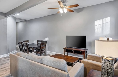 Shaw House | Beautiful Unit in Shaw Community -4228b
