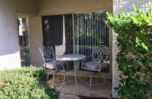 Hilton Head Island Condo | Beautiful updated Hilton Head Condo - Just a Short Walk to Coligny Beach