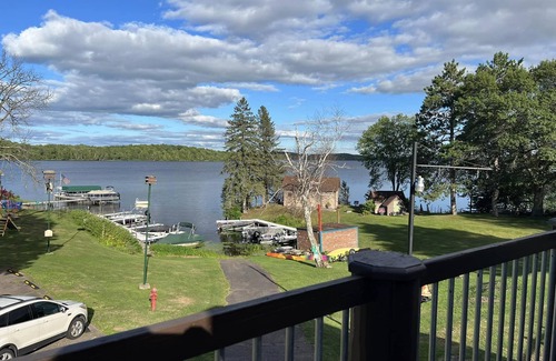 Hayward Apartment | Beautiful Upper Suite on Nelson Lake with Balcony & Lakeviews!