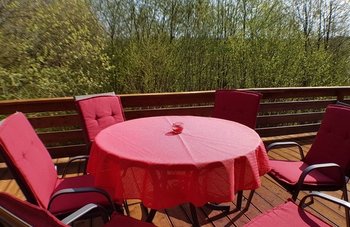 Bad Arolsen House | Beautiful vacation home on Lake Twistesee in the Waldeck-Frankenberg vacation region