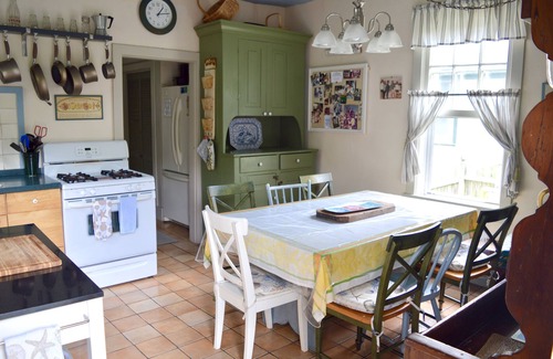 Cape May House | Beautiful Vacation Home, WALK to everything, pet friendly, historic district