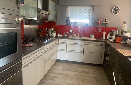 Bonneville House | Beautiful vacation villa between lake and mountains for 6 people