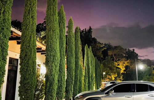 Antigua Guatemala Villa | Beautiful Villa Antigua Guatemala 1 km park, heated swimming pool shuttle parking