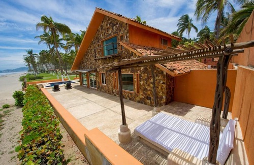 Puente del Mar Villa | Beautiful Villa with Sea Views