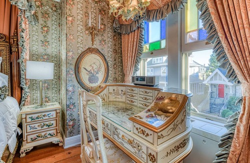 Cape May House | Beautiful Victorian Whole House Rental! Empress of Cape May