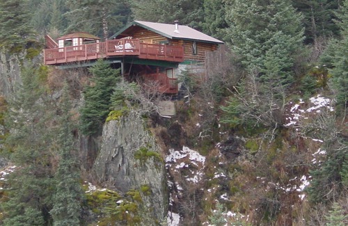 Seward Cabin | Beautiful view of Seward Harbor and Resurection Bay!