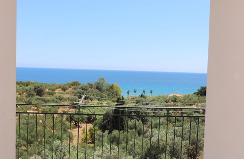 Pylos-Nestoras Apartment | Beautiful view of the Messenian bay - holiday apartment with wifi | Peloponnese