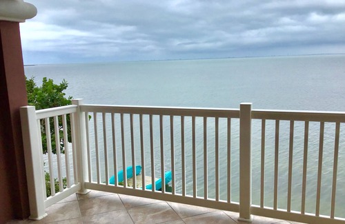 Laguna Vista House | Beautiful View of the Bay -53HT