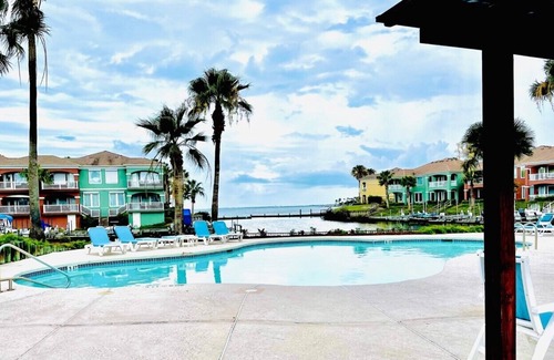 Laguna Vista House | Beautiful View of the Bay -53HT