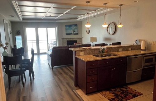 Traverse City Condo | Beautiful views from Fifth Floor Suite
