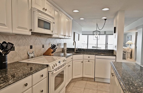Bethany Beach Condo | Beautiful Views in the 2 bedroom Penthouse Condo in Sea Colony East! Ocean View, Private Beach, Wifi, Fitness Center, Pools!
