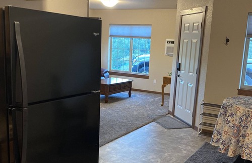 Rapid City House | Beautiful Views of Canyon Lake Park
