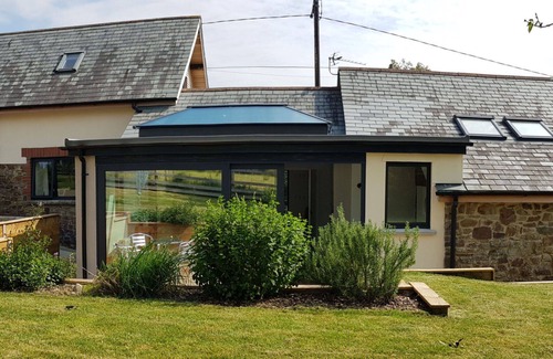 Holsworthy House | Beautiful villa for 7 people with WIFI, TV, terrace and pets allowed