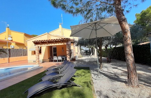 Les Tres Cales Villa | Beautiful villa with private pool, garden, for 9 people, air conditioning, wifi