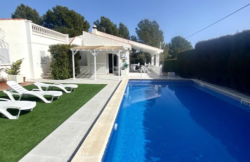 L Almadrava House | Beautiful Villa with Pool, Near Beach and Marina, Sleeps 7
