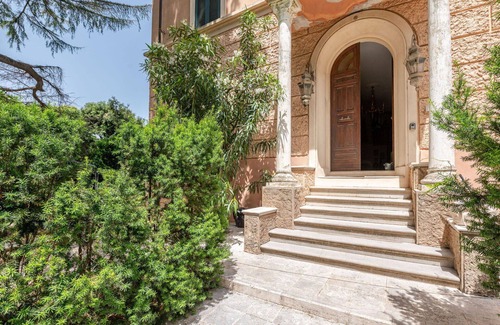 Massa Marittima Villa | Beautiful villa for 4 guests with WIFI, A/C, TV, patio and pets allowed