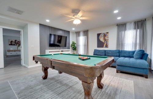 Kissimmee House | Beautiful Villa by Disney with Pool Sleeps 16