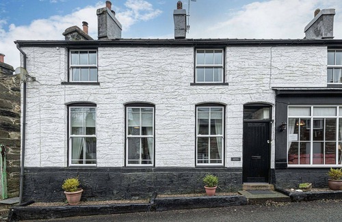 Gwynedd- Snowdonia House | Beautiful villa for 7 people with WIFI, terrace and pets allowed