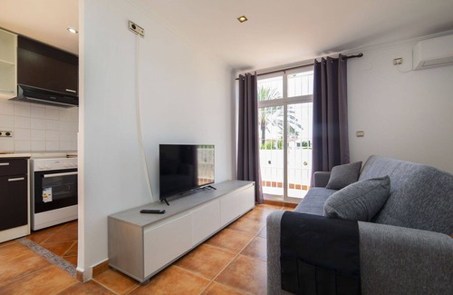 San Juan de Alicante House | Beautiful villa for 10 guests with private pool, WIFI, A/C, TV and terrace