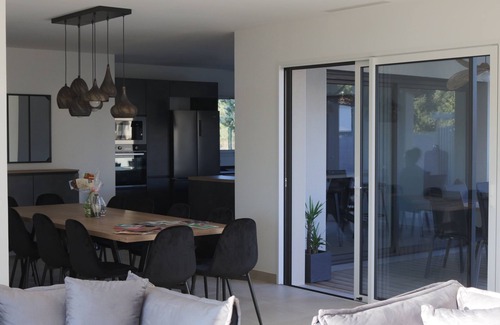 Villevieille Villa | Beautiful villa for 10 people at a stone's throw from Sommières.
