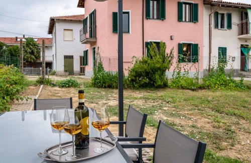 Cortiglione House | Beautiful villa for 5 people with WIFI, TV and patio