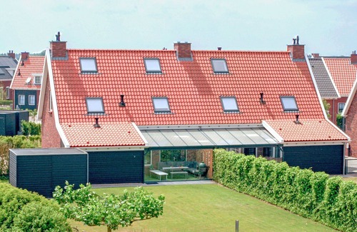 Colijnsplaat House | Beautiful villa for 6 guests with WIFI, hot tub, TV and terrace