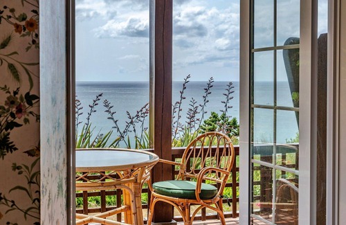 Coverack House | Beautiful villa for 13 people with WIFI and terrace