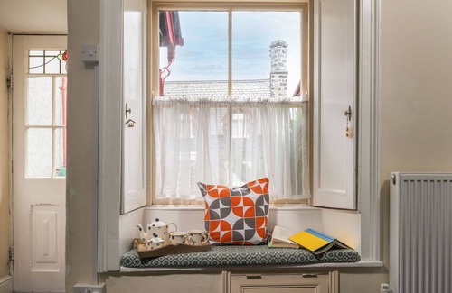 Llanrwst House | Beautiful villa for 16 guests with WIFI and pets allowed