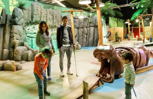 Heijen House | Beautiful villa for 2 guests with WIFI, pool, TV, terrace and parking