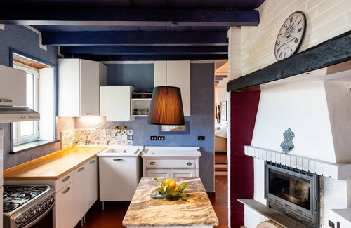 Stellanello House | Beautiful villa for 4 guests with WIFI, terrace, pets allowed and parking