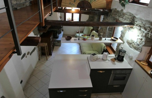 Castelveccana House | Beautiful villa for 4 guests with TV