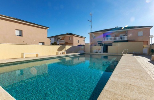 Vinaros House | Beautiful villa for 6 guests with pool, WIFI, A/C, TV, patio and pets allowed