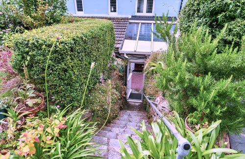 Cawsand House | Beautiful villa for 6 people with WIFI, terrace and pets allowed