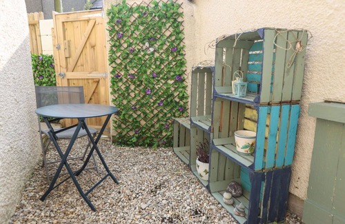 Trefor House | Beautiful villa for 6 guests with WIFI, terrace and pets allowed