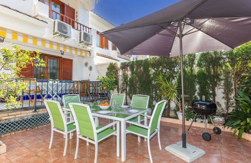 Benicassim House | Beautiful villa for 7 people with A/C, WIFI, TV and patio