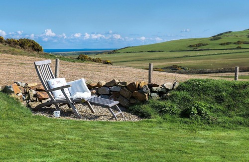 Garn Fadryn House | Beautiful villa for 8 people with WIFI, TV and balcony
