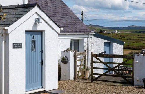 Garn Fadryn House | Beautiful villa for 8 people with WIFI, TV and balcony