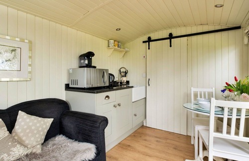 Nordley House | Beautiful villa for 2 people with WIFI, TV and terrace