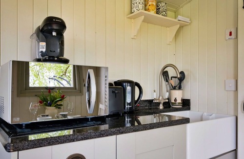 Nordley House | Beautiful villa for 2 people with WIFI, TV and terrace