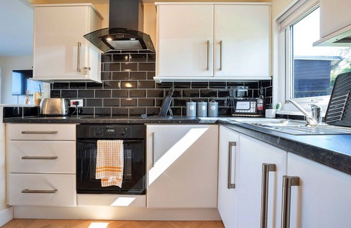 Bont Newydd House | Beautiful villa for 5 people with WIFI, pool, terrace and pets allowed
