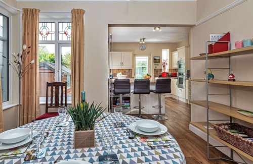 Rhos on Sea House | Beautiful villa for 6 guests with WIFI and TV