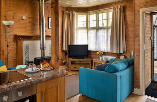 Penmaenpool House | Beautiful villa for 2 guests with WIFI, terrace and pets allowed