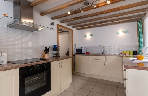 Pantymwyn House | Beautiful villa for 2 people with WIFI and TV