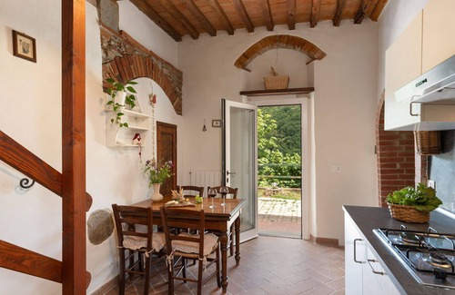 Borgo San Lorenzo Villa | Beautiful villa for 6 people with WIFI, private pool, TV and panoramic view, close to Florence