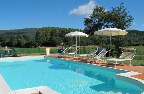 Montieri Villa | Beautiful villa for 6 guests with pool, TV, patio, pets allowed and parking