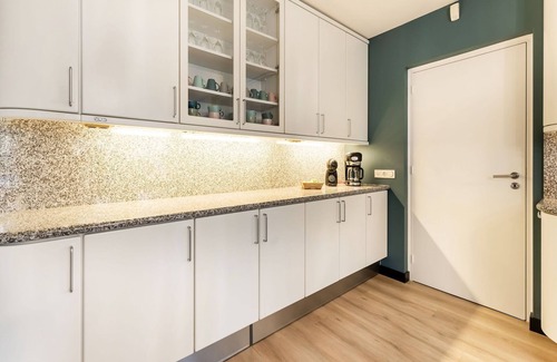 Drunen Villa | Beautiful Villa in Drunen with Private Heated Pool