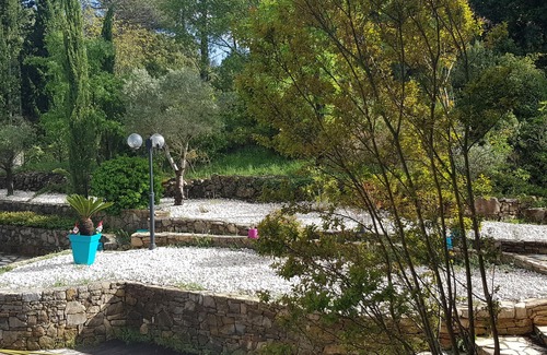Tourves Villa | Beautiful Villa in Green Provence with Swimming Pool and Bowling Alley
