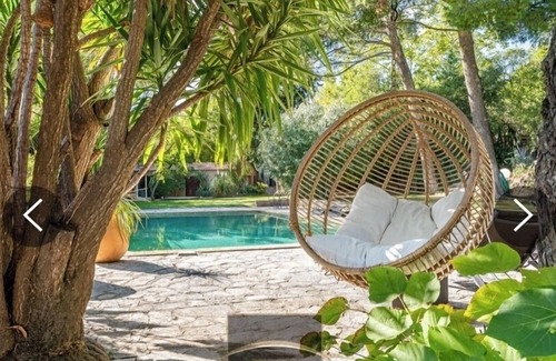 Les Trois Lucs House | BEAUTIFUL VILLA pool, jacuzzi, garden calm Raised, In Marseille Doors