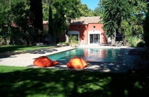 Les Trois Lucs House | BEAUTIFUL VILLA pool, jacuzzi, garden calm Raised, In Marseille Doors